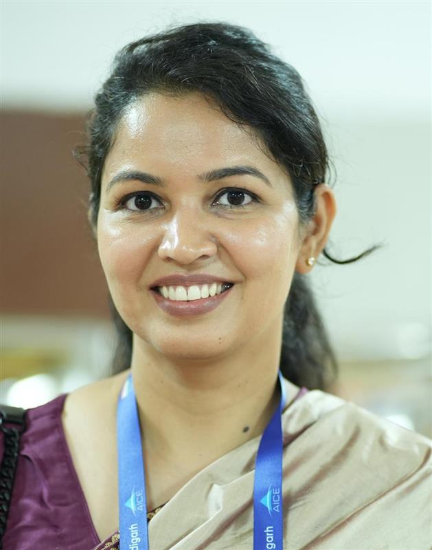 Dr Manu Saini